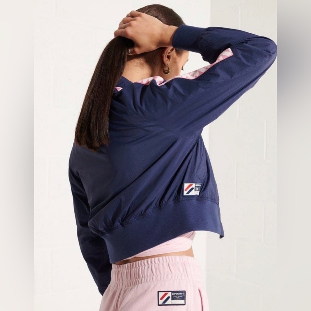NEW SUPERDRY- non hooded track windbreaker - Picture 4 of 9